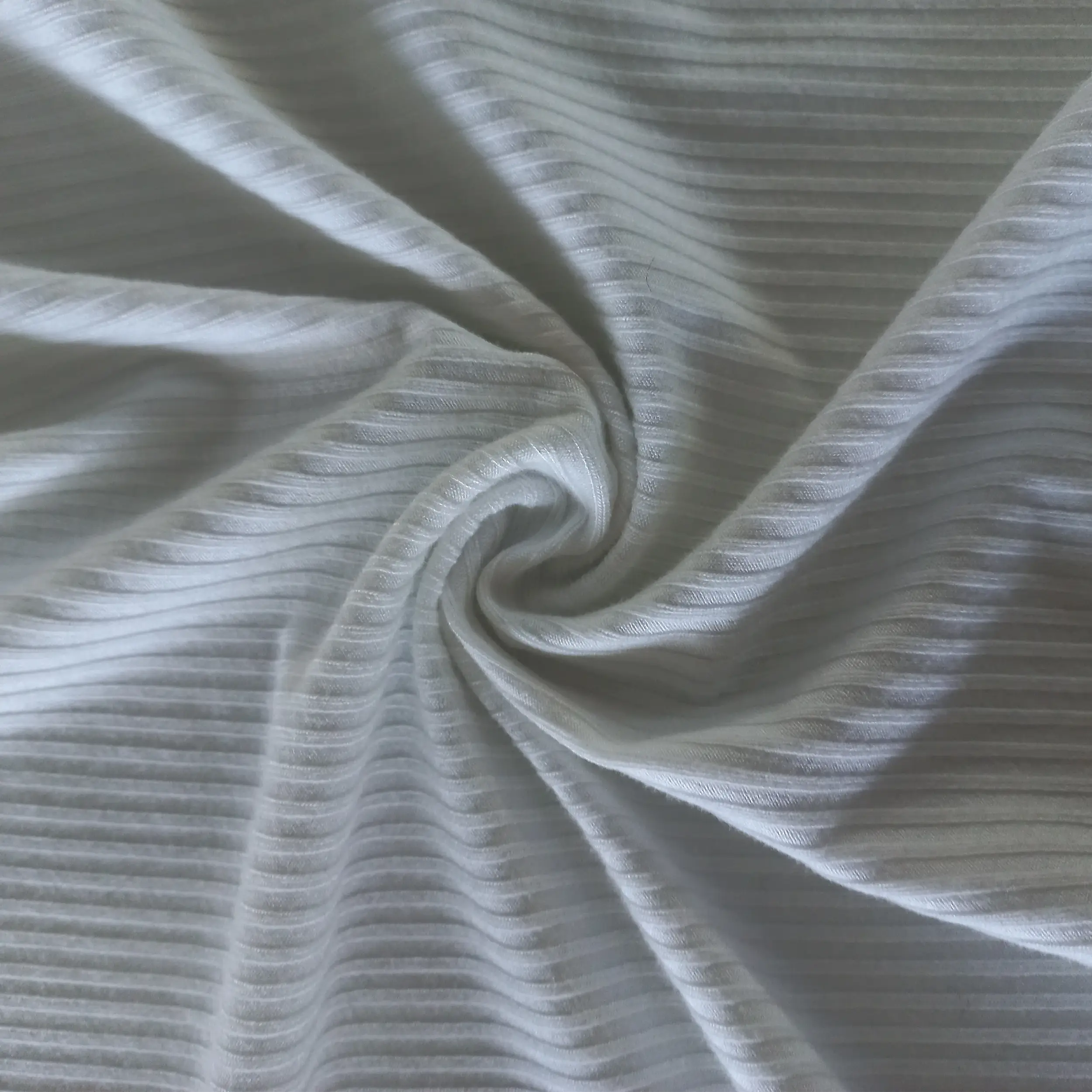 TU20396 CREAM kopia DZIANINA WISKOZOWA MILANO – KREMOWY | Fashiontree