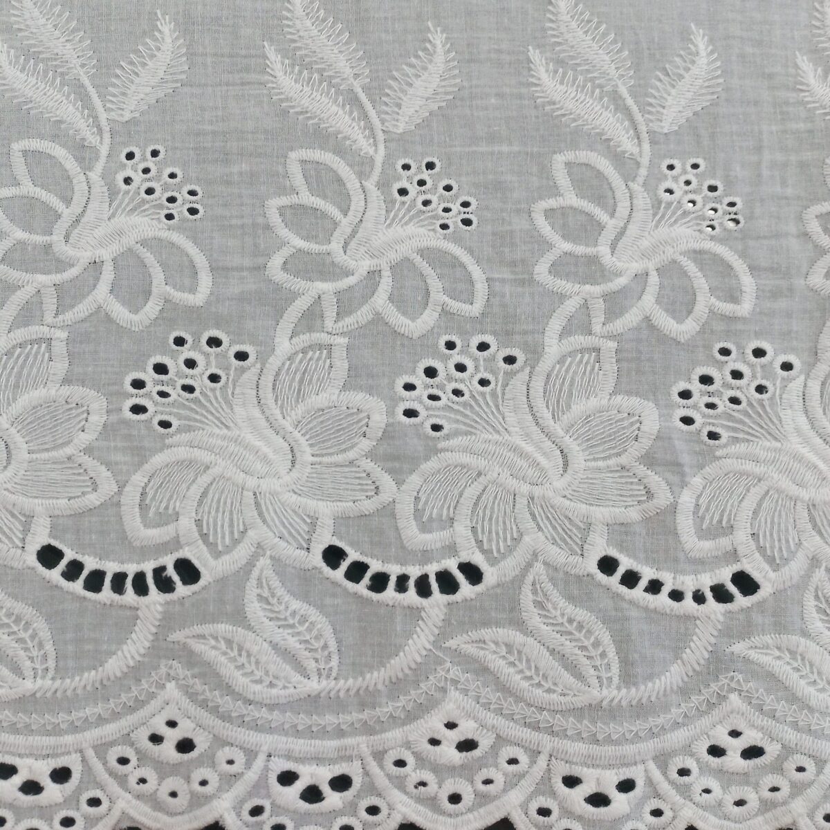 COTTON EMBROIDERY – BORDER – CREAM | Fashiontree
