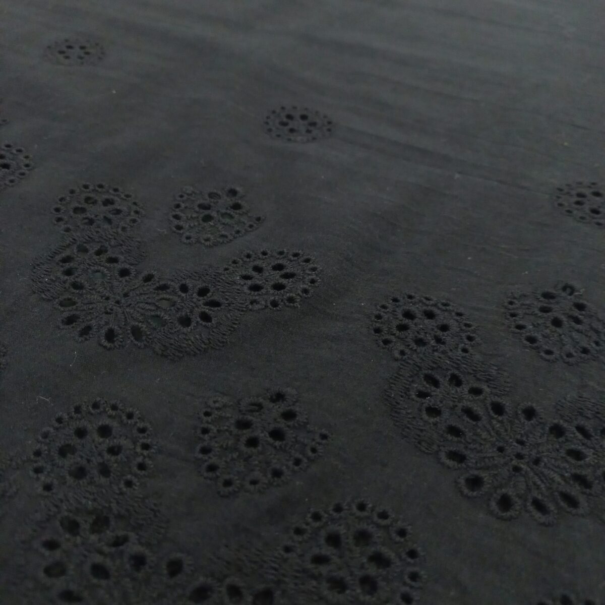 COTTON EMBROIDERY – BORDER – BLACK | Fashiontree