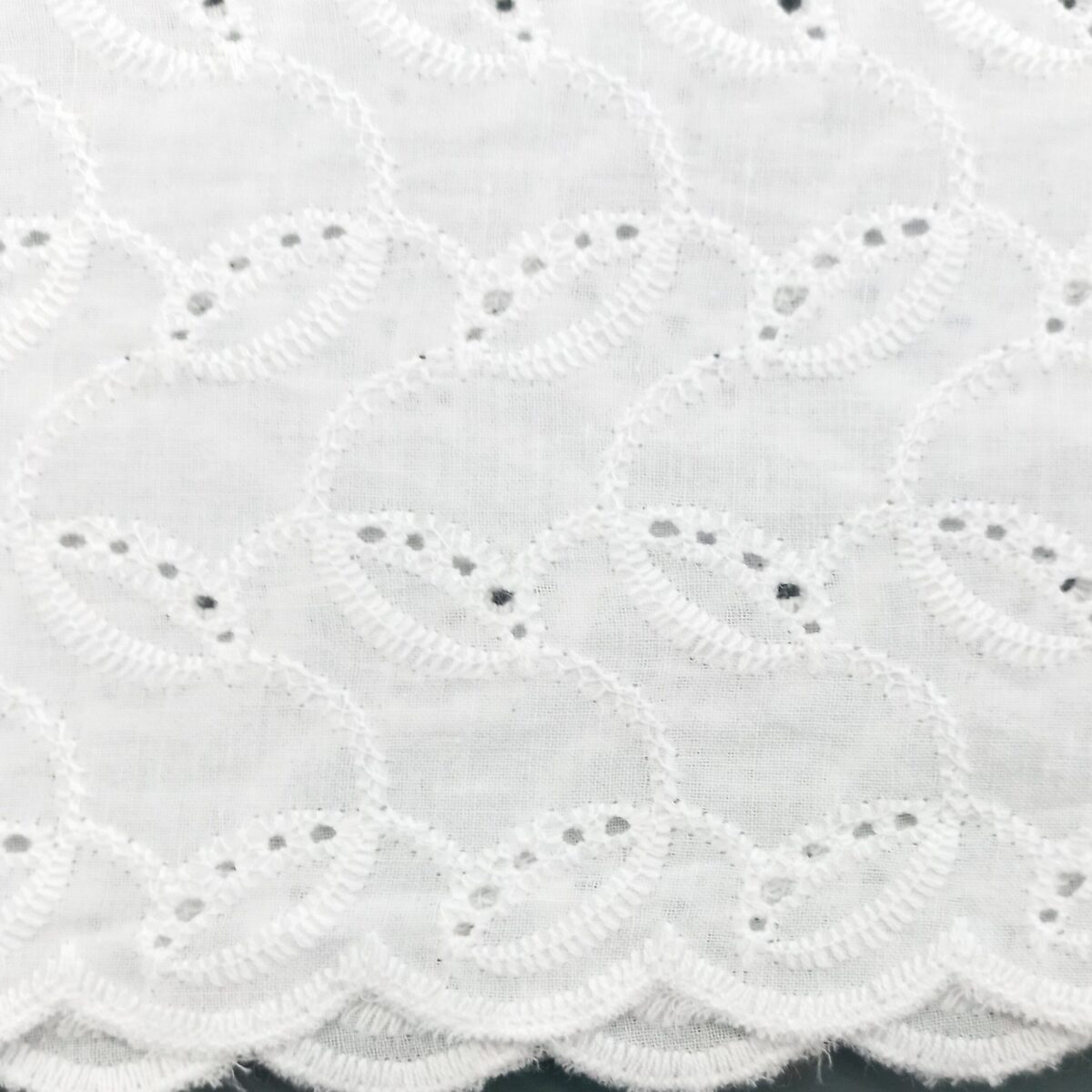 COTTON EMBROIDERY – GEOMETRIC – CREAM | Fashiontree