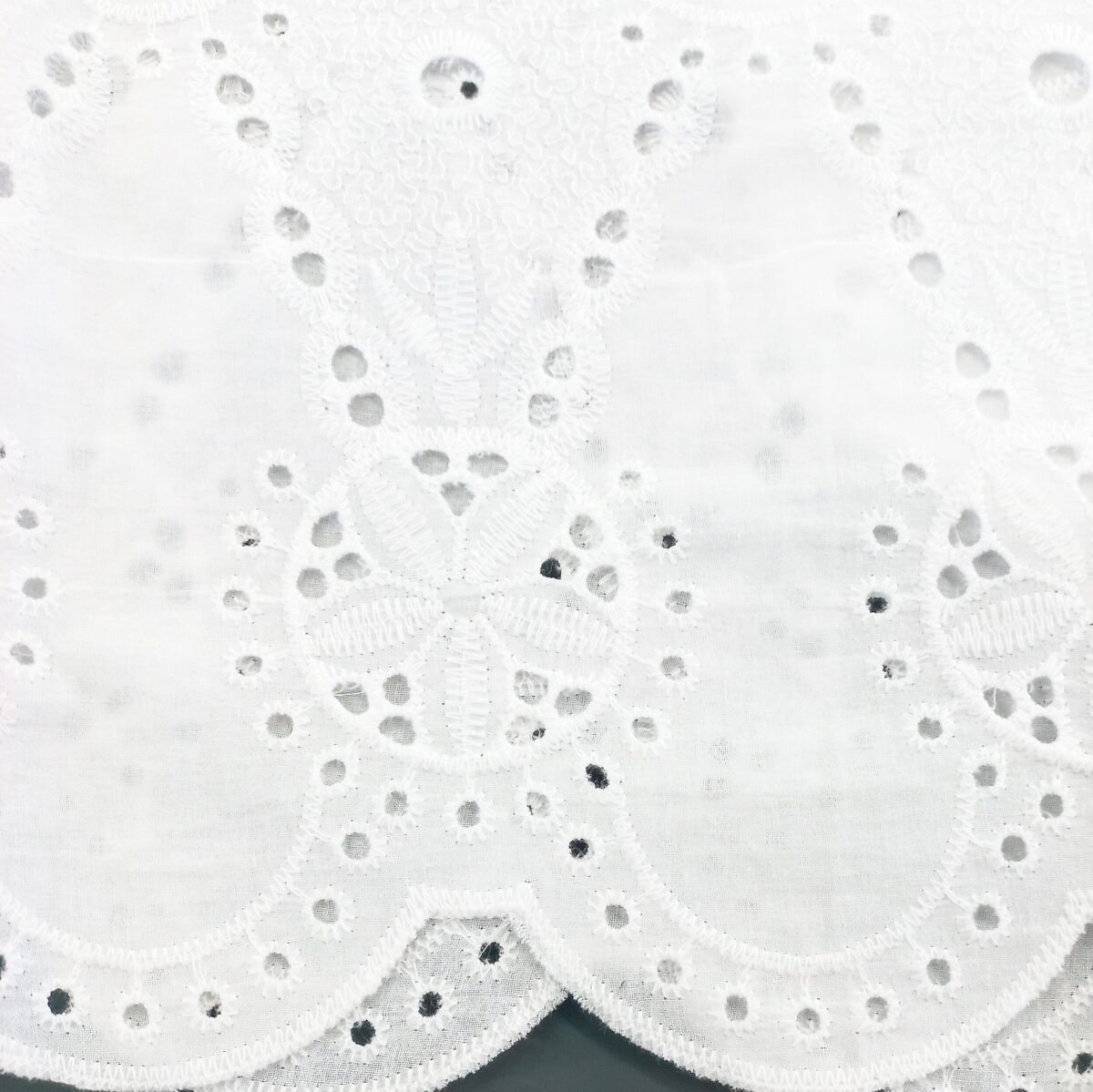COTTON EMBROIDERY – GEOMETRIC – CREAM | Fashiontree