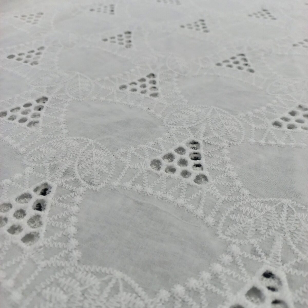 COTTON EMBROIDERY - GEOMETRIC - CREAM - Image 3