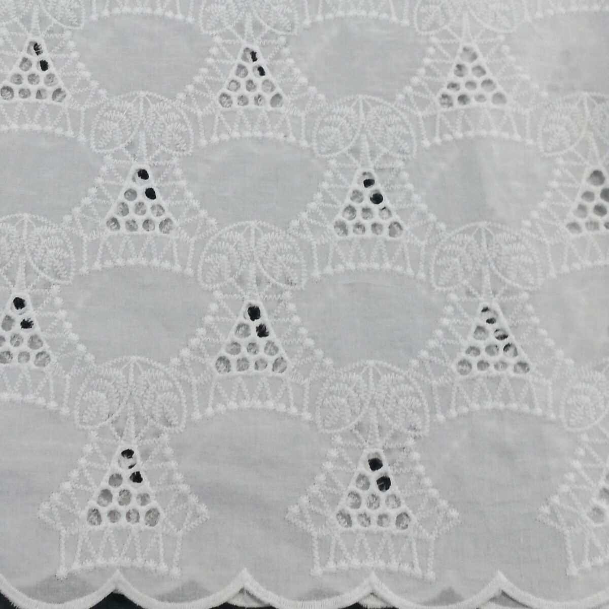 COTTON EMBROIDERY – GEOMETRIC – CREAM | Fashiontree